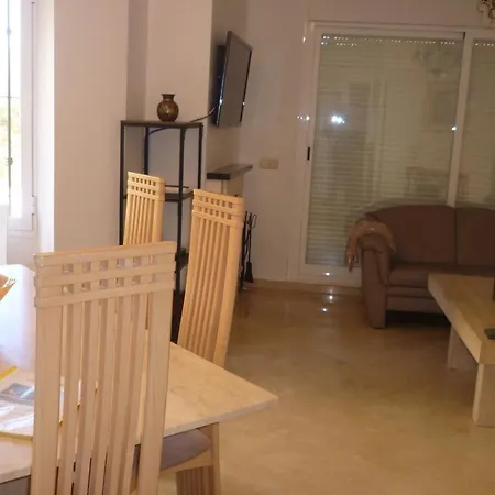 Lomas De Riviera 3 Bed Townhouse * Malaga